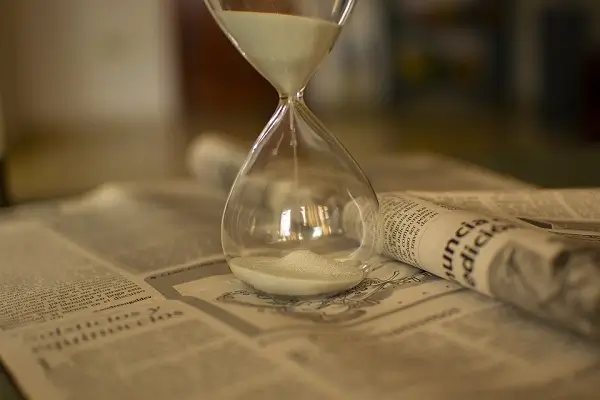 从字摆笔顺怎么写，正确写法详解